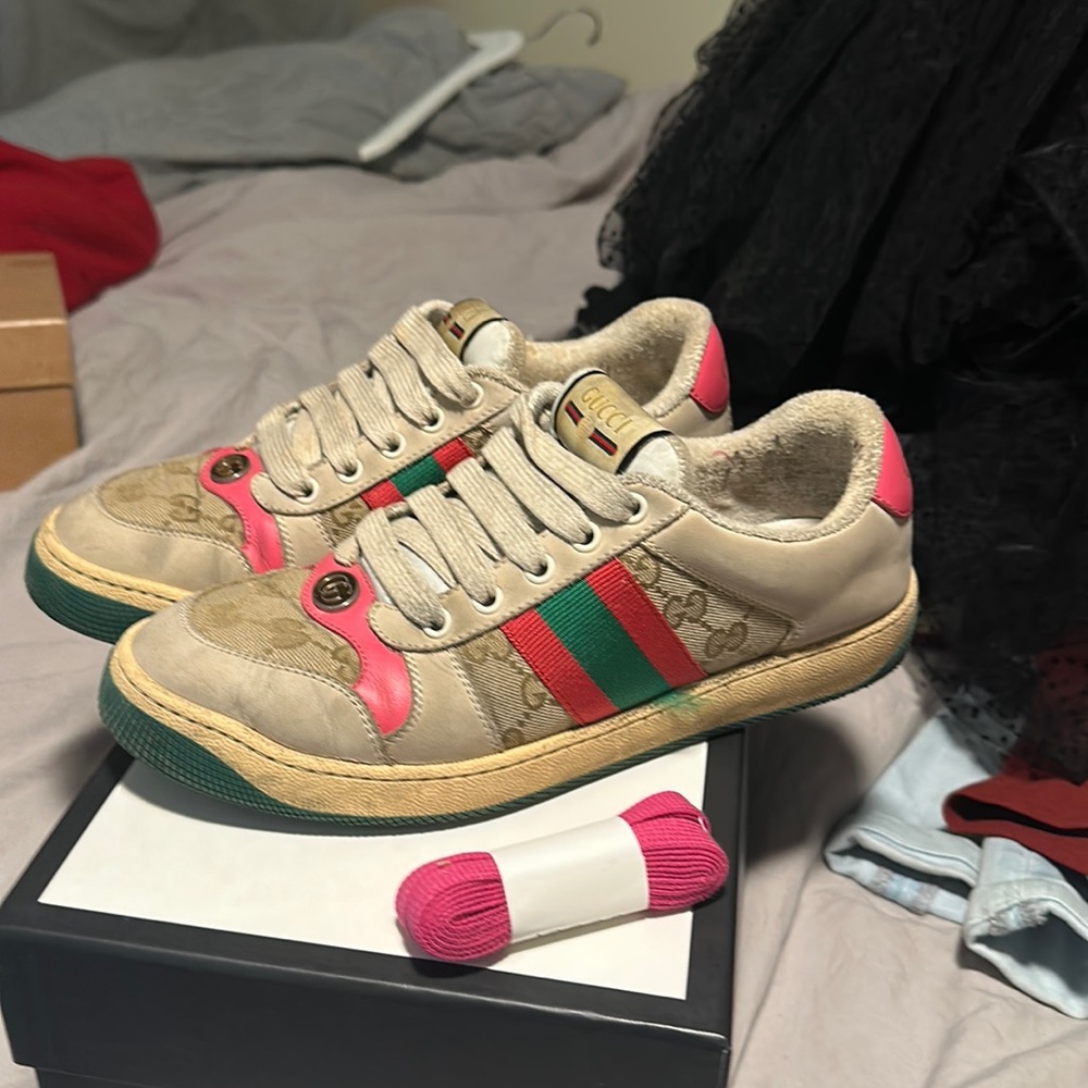 Gucci women’s distressed shoes size 38